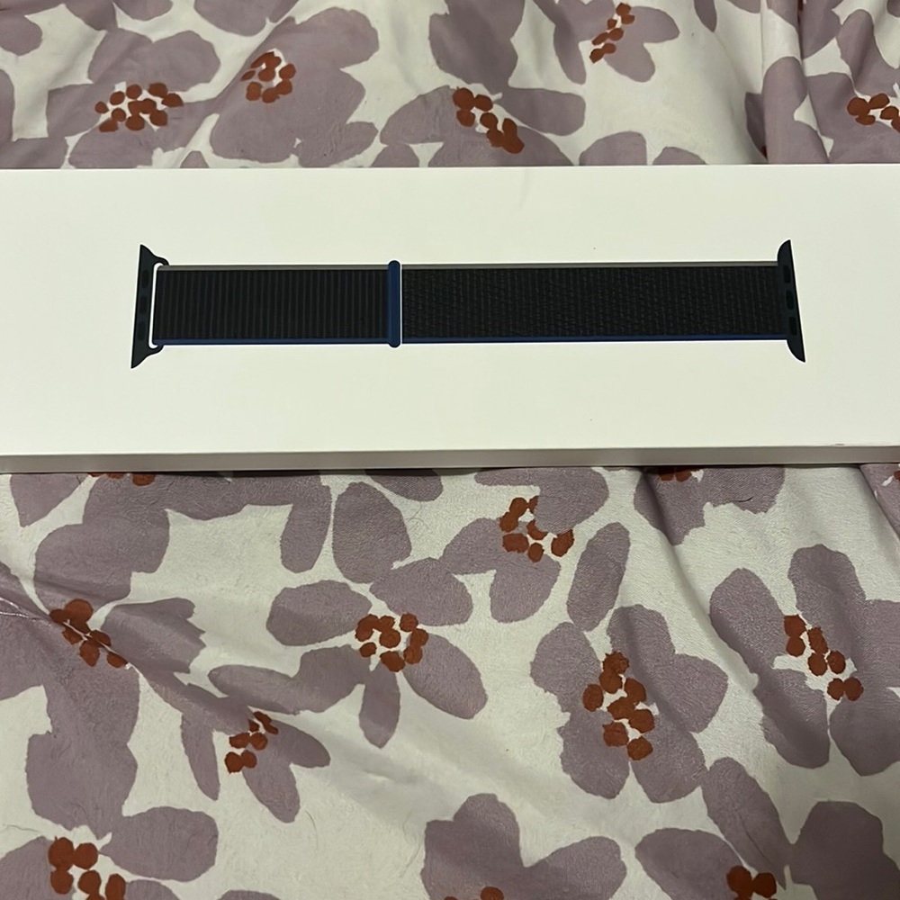 Apple Watch band. Sport loop. Navy blue and black. 44mm.